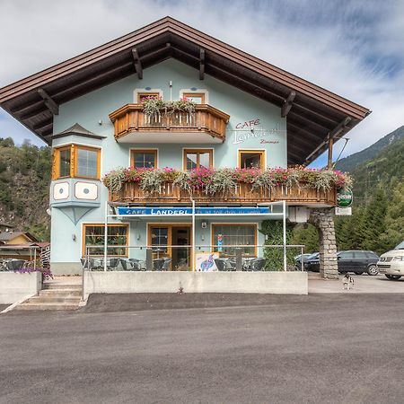 Cafe Landerl Hotel Матрей ин Остирол Екстериор снимка